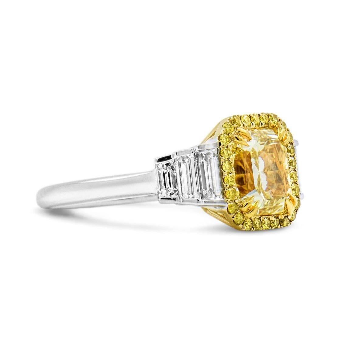 FANCY YELLOW RING - 3.14 CT


Set in 18K White gold


Total radiant fancy diamond weight: 2.47 ct
[ 1 diamond ]
Color: Fancy yellow
Clarity: VS1

Total small fancy yellow diamond weight: 0.16 ct
[ 26 diamonds ]
Color: Fancy yellow
Clarity: VS

Total