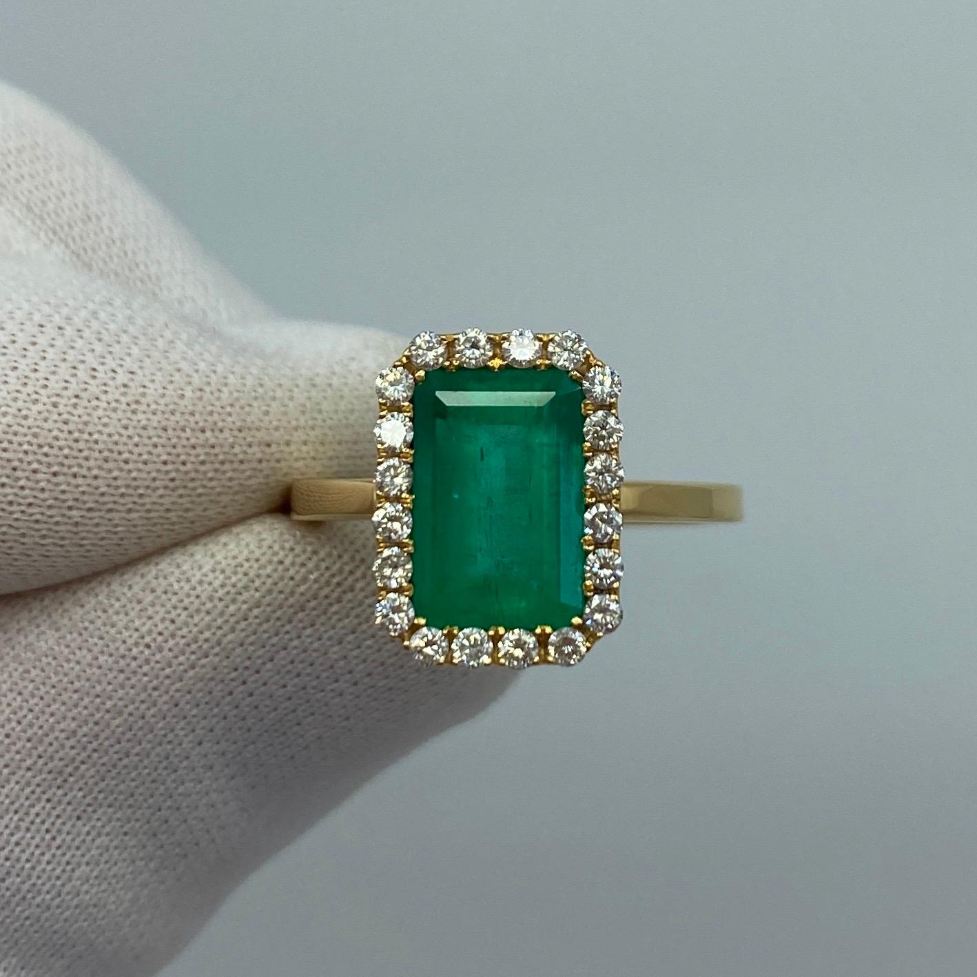 GIA Certified Fine Green 3.06ct Colombian Emerald & Diamond 18k Gold Halo Ring 10