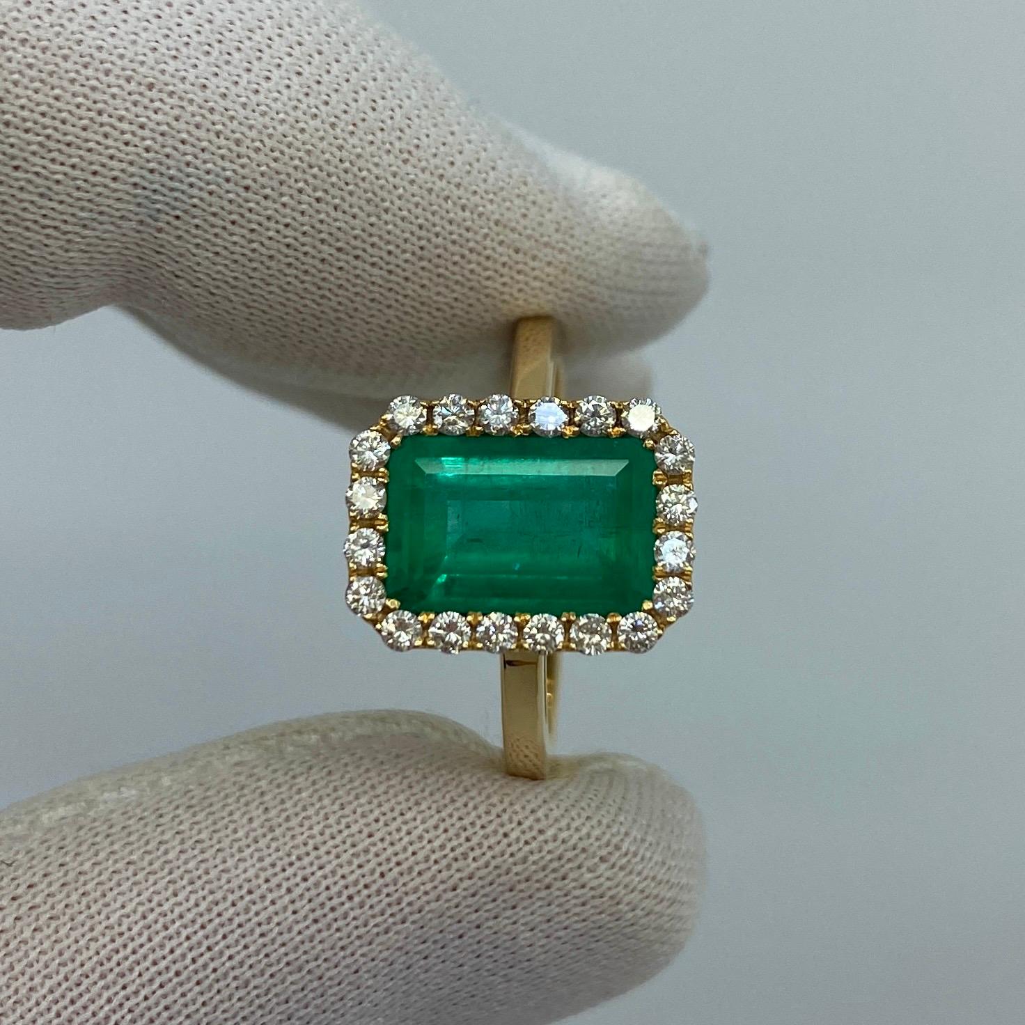 Women's or Men's GIA Certified Fine Green 3.06ct Colombian Emerald & Diamond 18k Gold Halo Ring