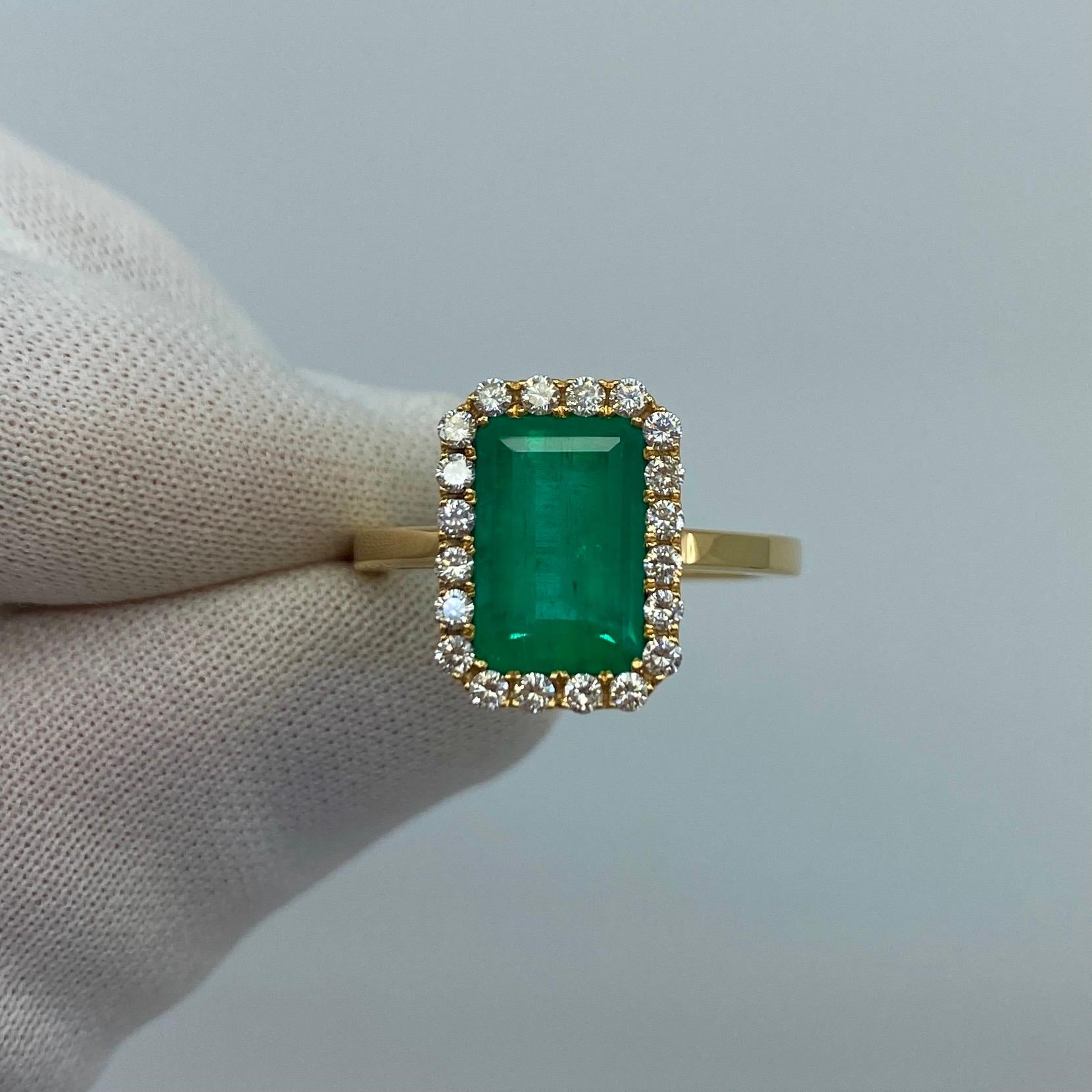 GIA Certified Fine Green 3.06ct Colombian Emerald & Diamond 18k Gold Halo Ring 2