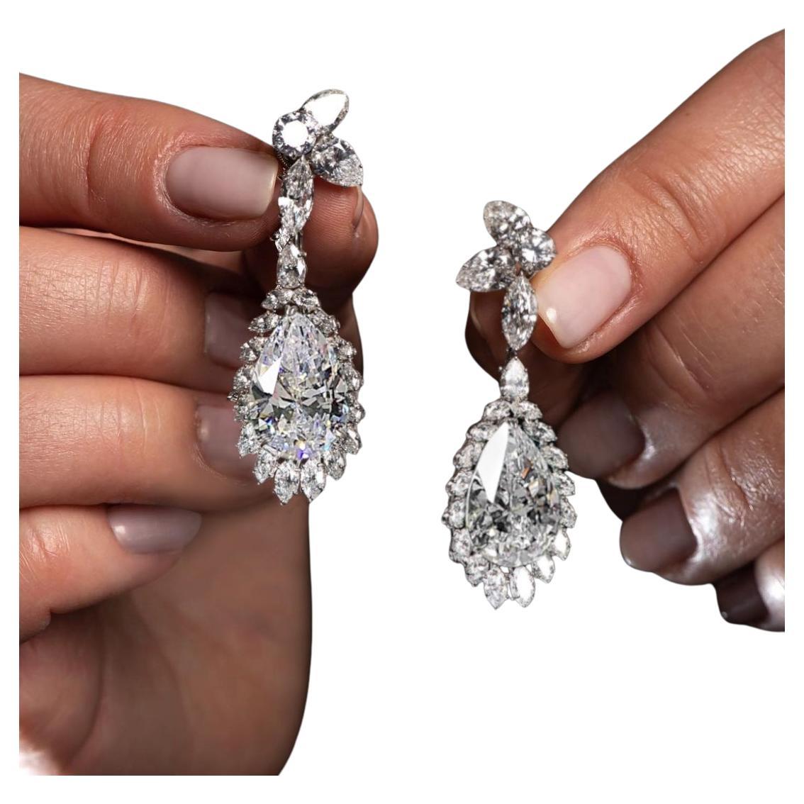 GIA Certified Golconda Pear Cut White Diamond Dangle Earrings In Excellent Condition For Sale In Rome, IT
