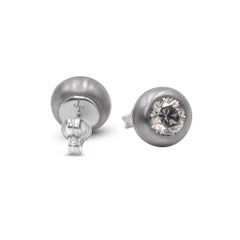 Pendientes de diamante gris con certificado GIA en titanio y oro blanco de 18k