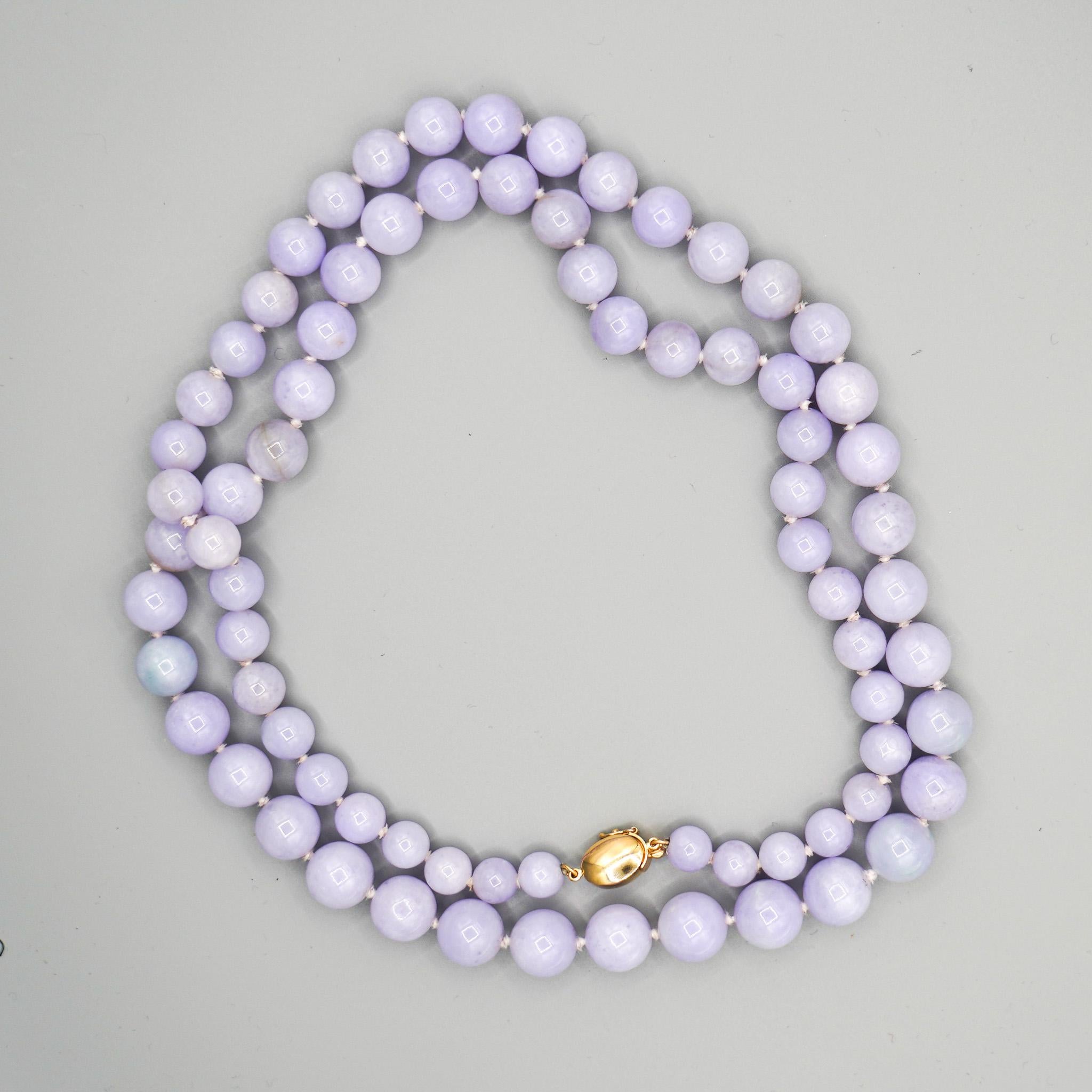 Collar de cuentas de jadeíta lavanda tipo A certificado por GIA Gumps San Francisco en venta 1