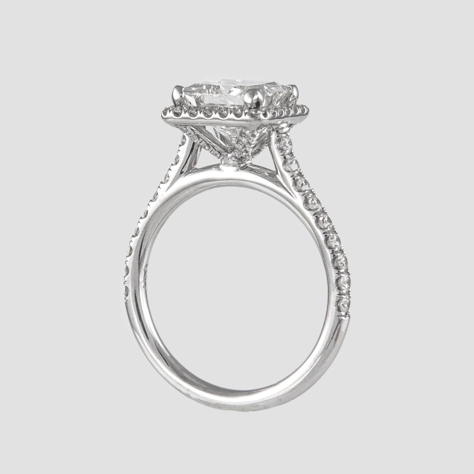 Modern Alexander GIA H VS1 2.05 Carat Princess Cut Diamond Ring 18k White Gold For Sale