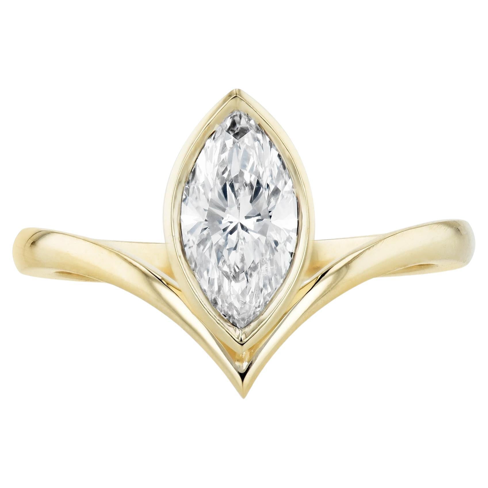 Bague de fiançailles en or jaune avec diamant marquise certifié GIA, faite à la main