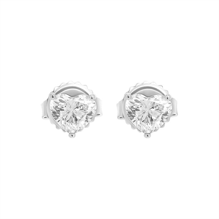 GIA Certified Heart Shape 4 Prongs Studs in Platinum For Sale at 1stDibs