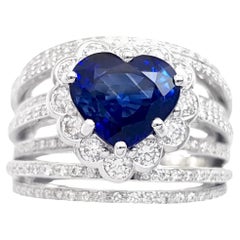Anillo de zafiro azul en forma de corazón con diamante certificado por el GIA en oro blanco de 18 quilates