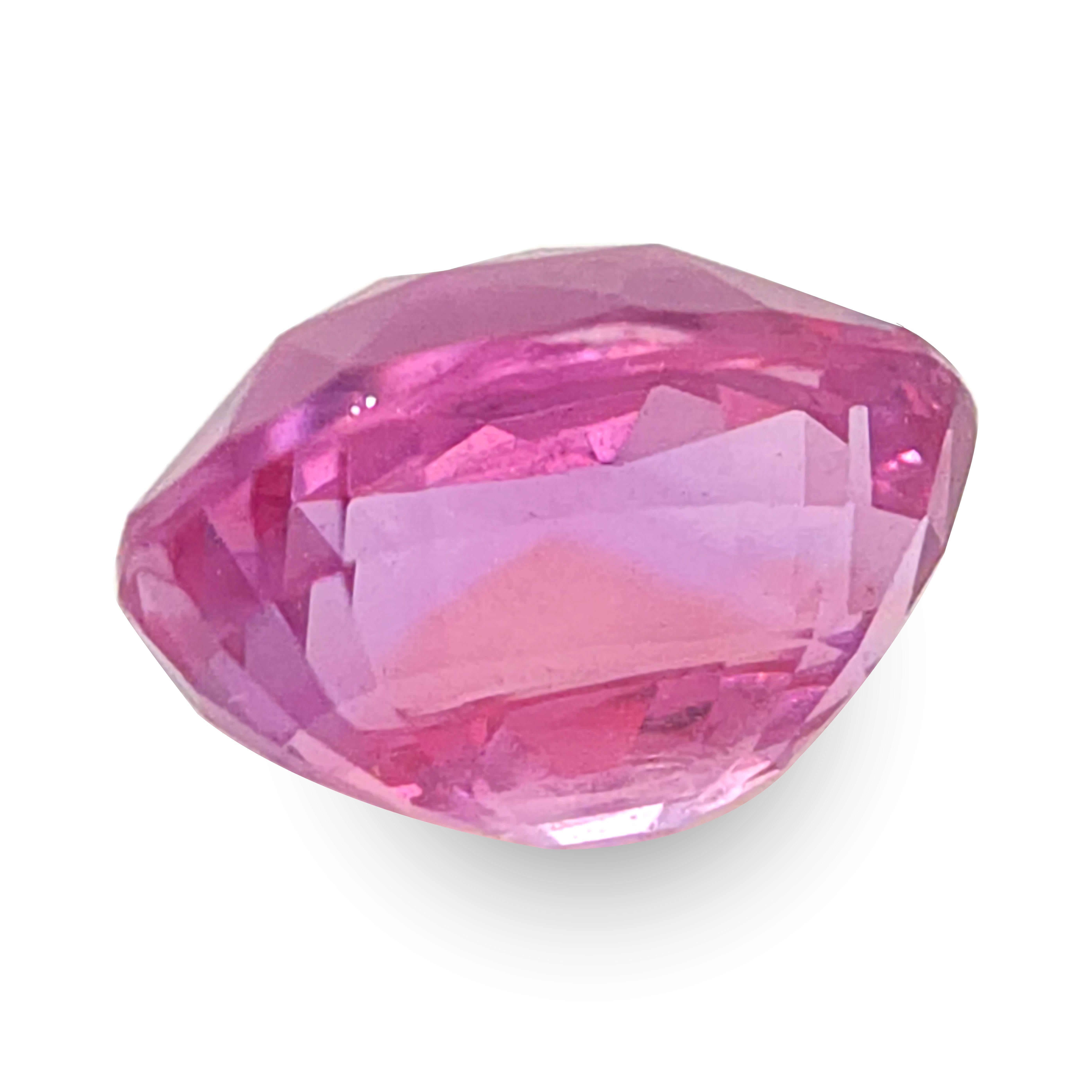GIA Certified Heated Padparadscha Sapphire 1.60 Carats In New Condition For Sale In Los Angeles, CA