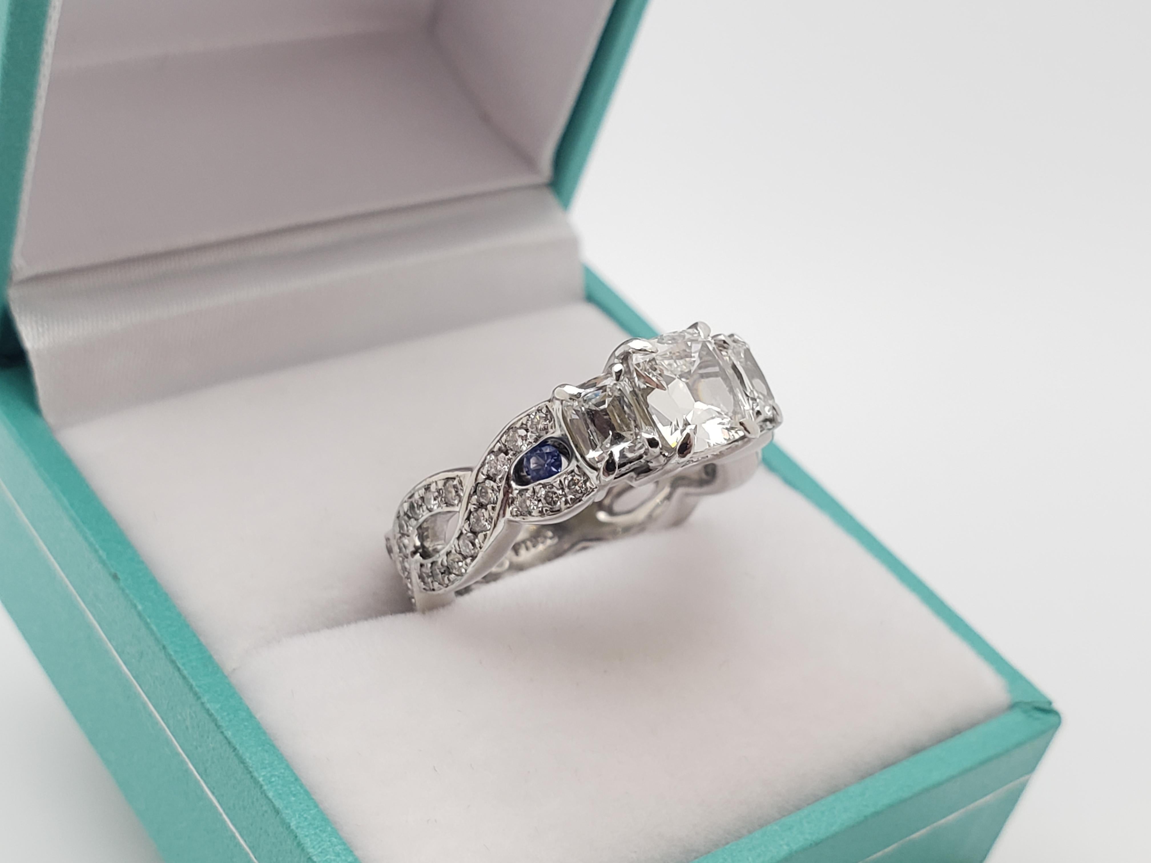 GIA zertifiziert Henri Daussi 2,35 CT lupenreinen Diamant-Saphir-Platin-Ring (Rundschliff) im Angebot