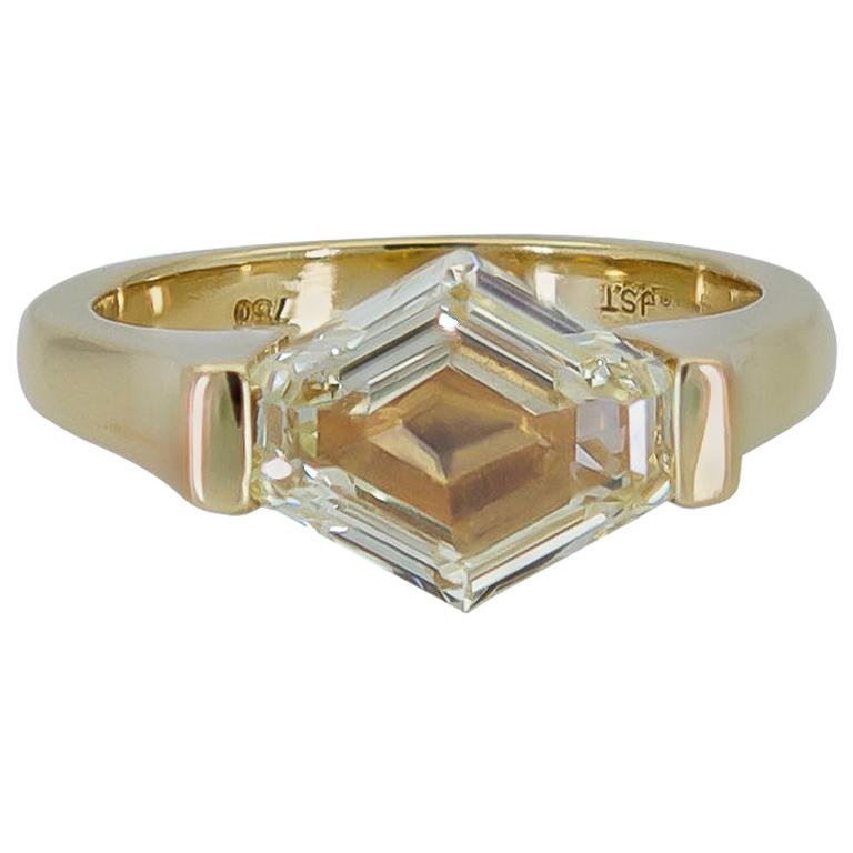 Bague de fiançailles solitaire en diamant jaune de taille hexagonale certifié GIA