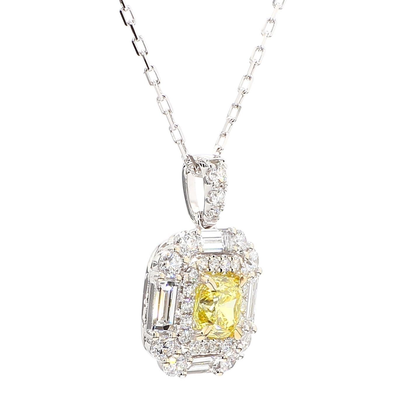 Taglio cuscino Ciondolo a goccia in oro con diamante giallo intenso certificato GIA da 2,00 carati TW in vendita
