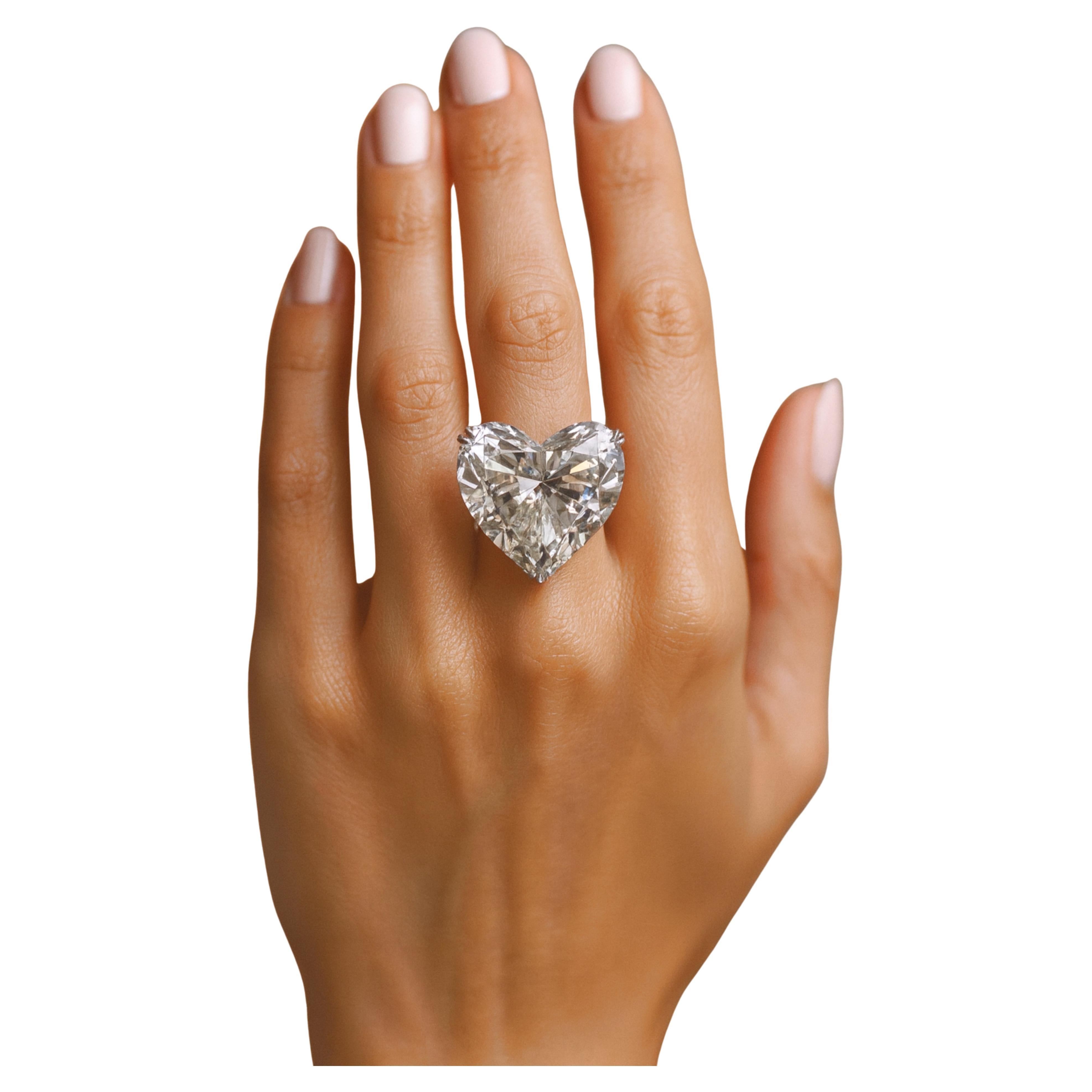 GIA-zertifizierter Investment-Grade-Diamant - 60 Karat, Farbe D, Reinheit VVS1

Dies ist nicht nur ein Diamant - es ist ein unvergleichlicher Schatz. Wir präsentieren einen monumentalen 60-Karat-Diamanten mit GIA-Zertifikat der Farbe D und der