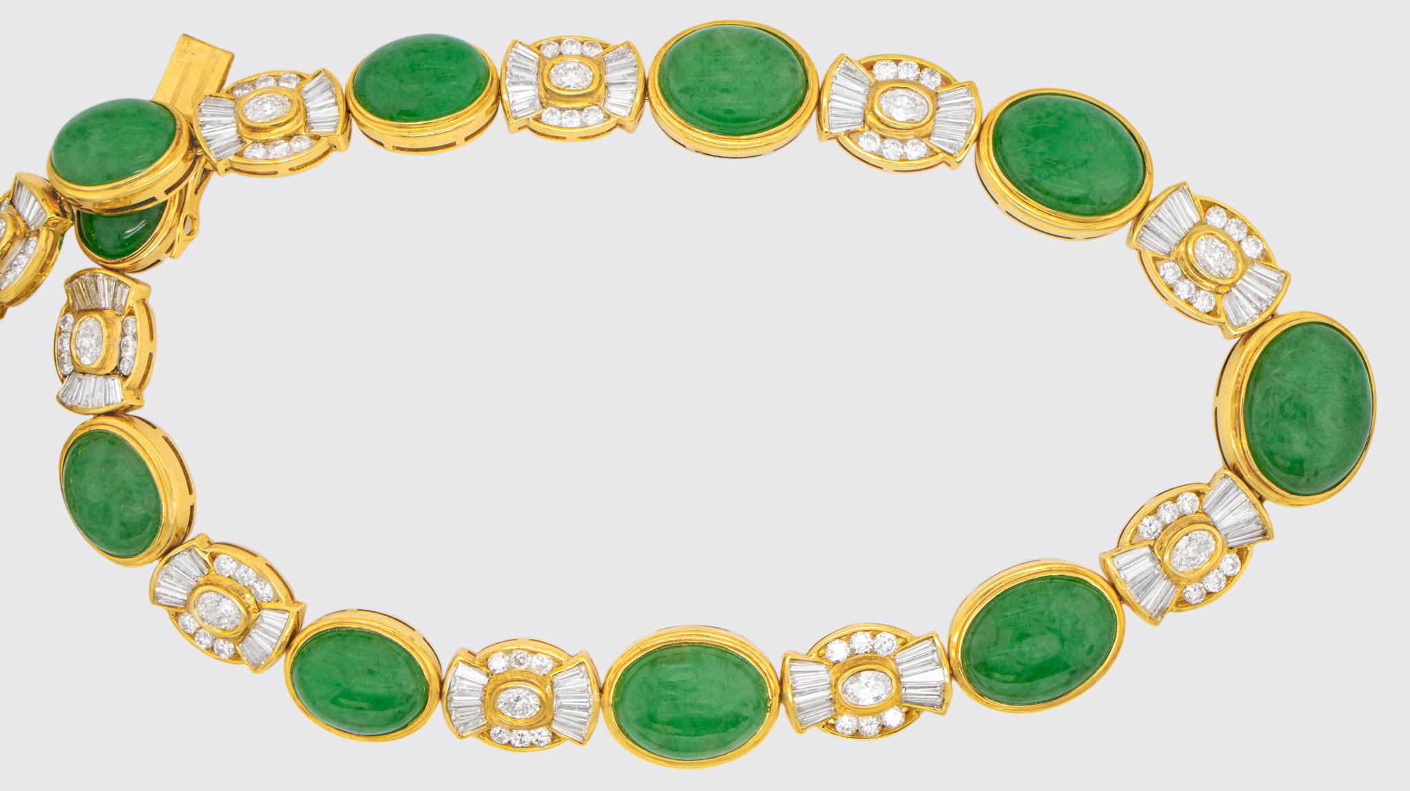 Collier en or 18 carats avec jade certifié GIA et diamants de 22,50 carats au total Excellent état - En vente à Carlsbad, CA