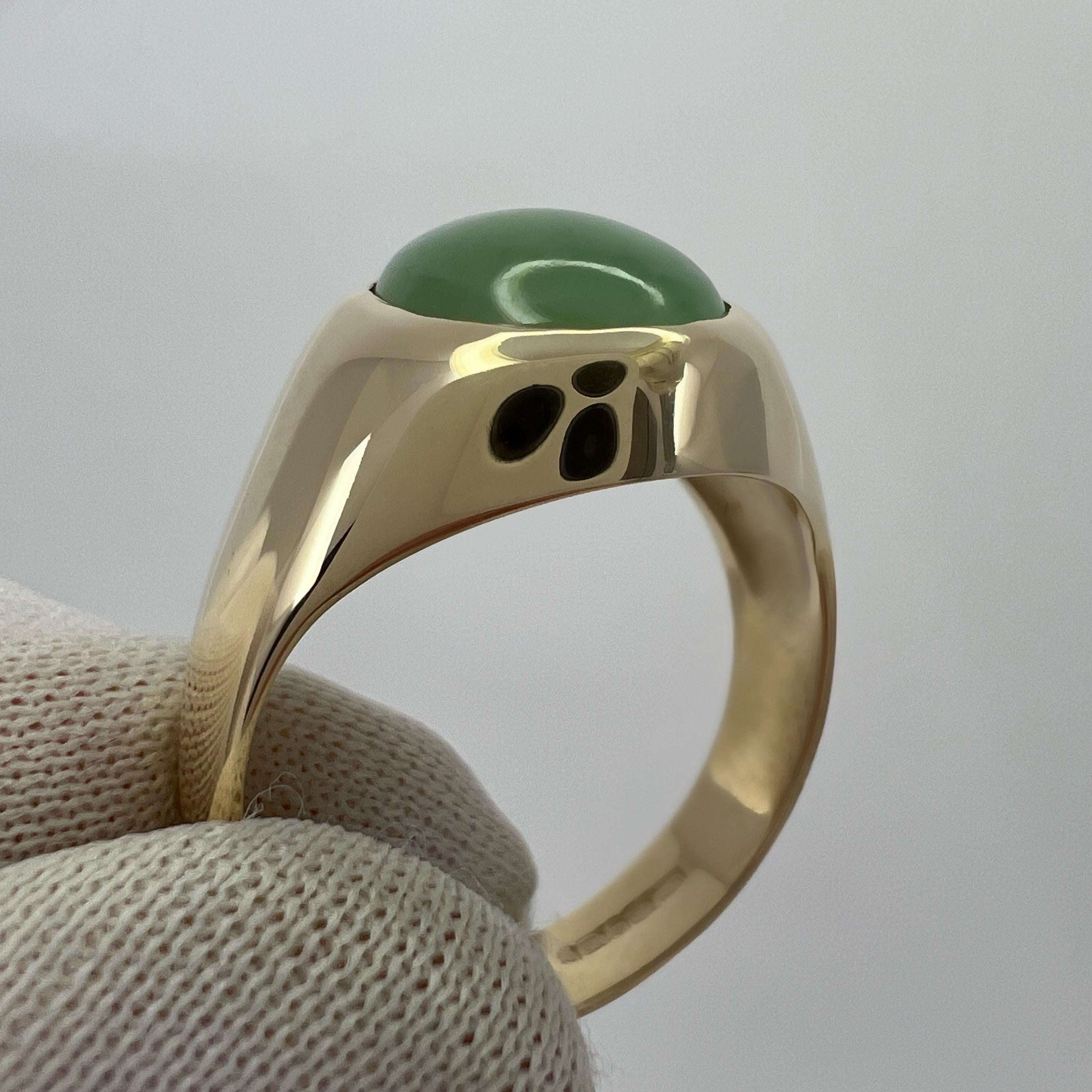GIA Certified Jadeite A Grade Jade 4.06ct Untreated Yellow Gold Oval Signet Ring 3