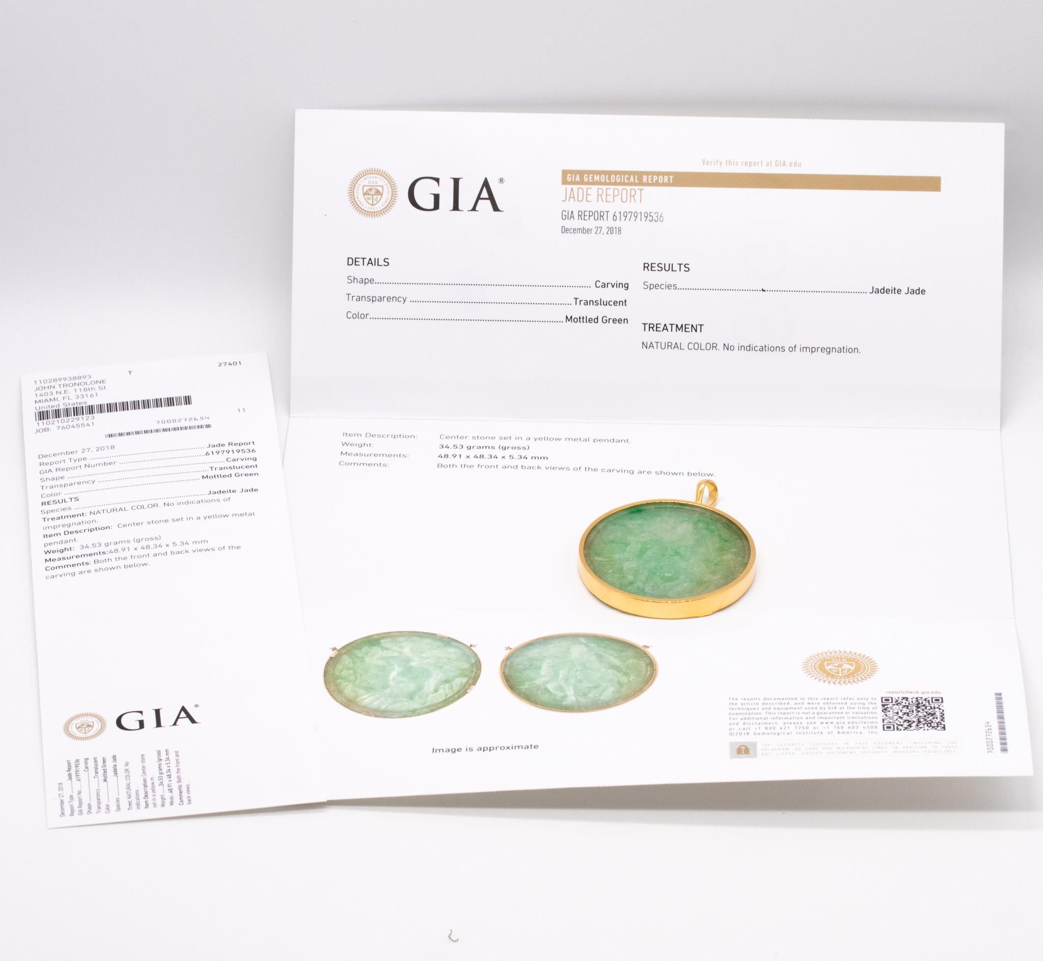 Pendentif en or jaune 18 carats avec jadéite verte 102,27 carats, certifiée par le GIA en vente 1