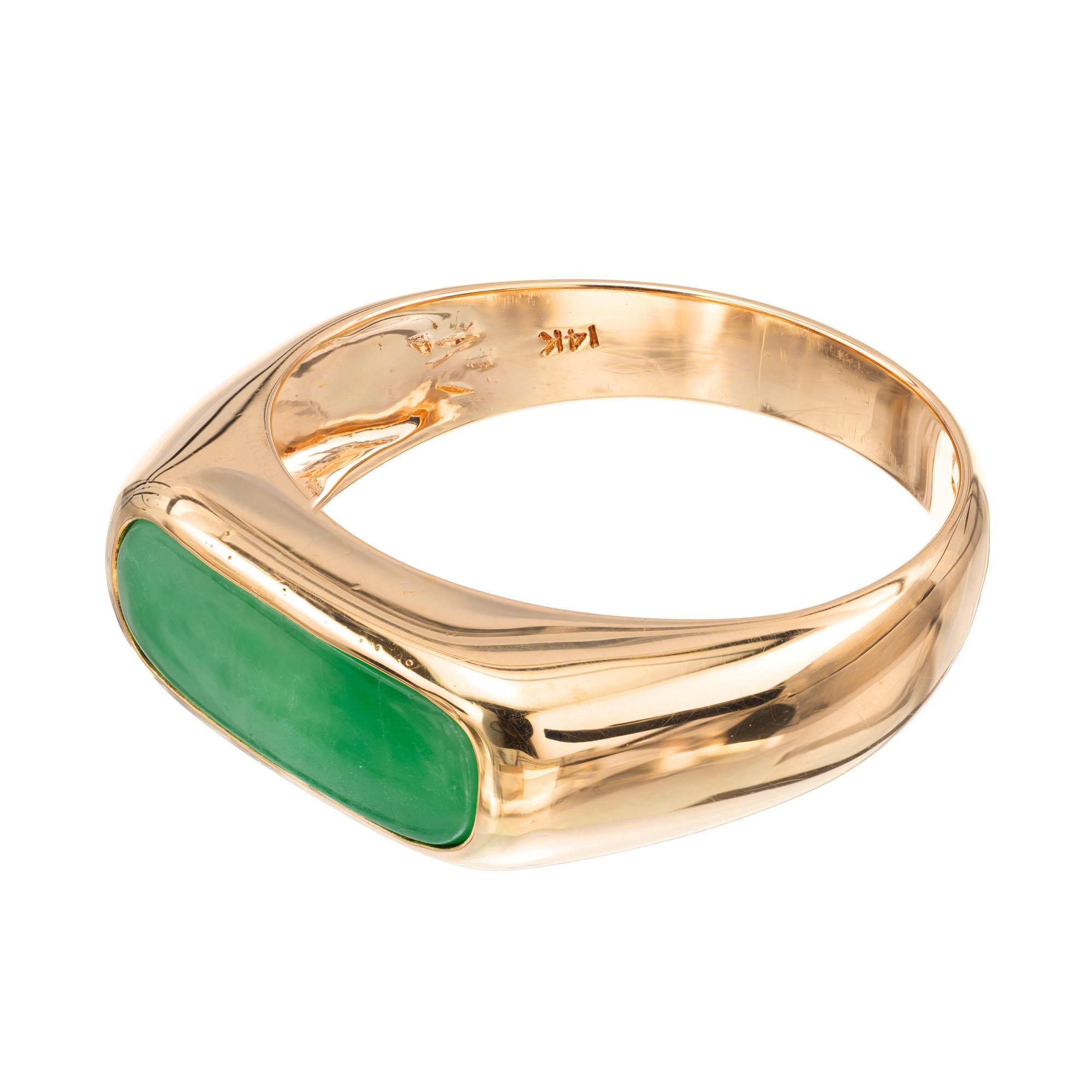 Women's GIA Certified Jadeite Jade 14 Karat Yellow Gold Saddle Ring