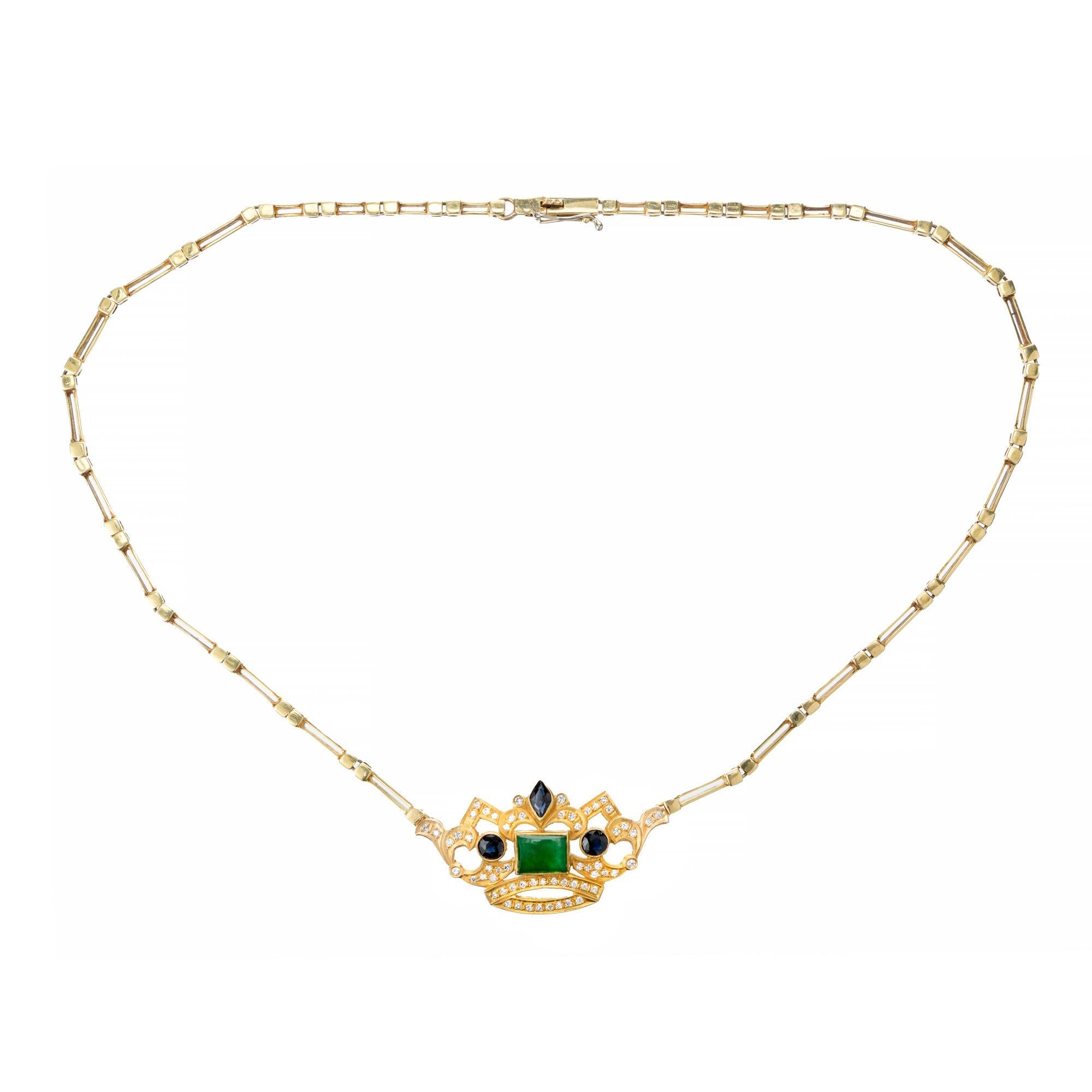 Halskette mit Kronenanhänger, GIA-zertifizierter Jadeit Jade Diamant Saphir Gelbgold  im Zustand „Gut“ im Angebot in Stamford, CT