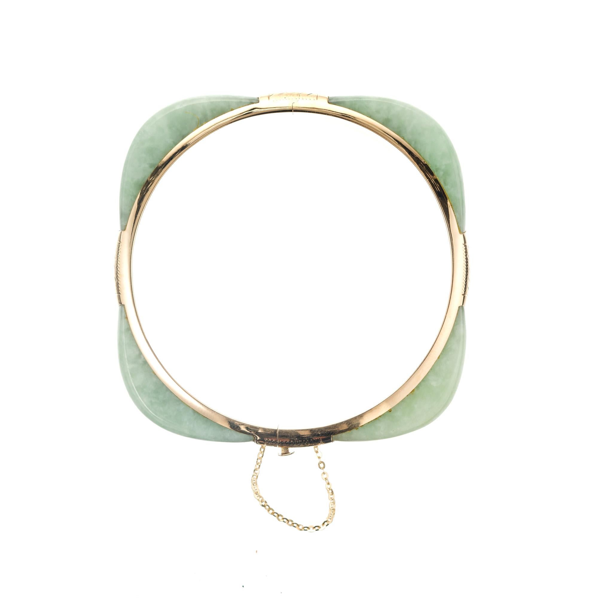 Round Cut GIA Certified Jadeite Jade Yellow Gold Bangle Bracelet For Sale