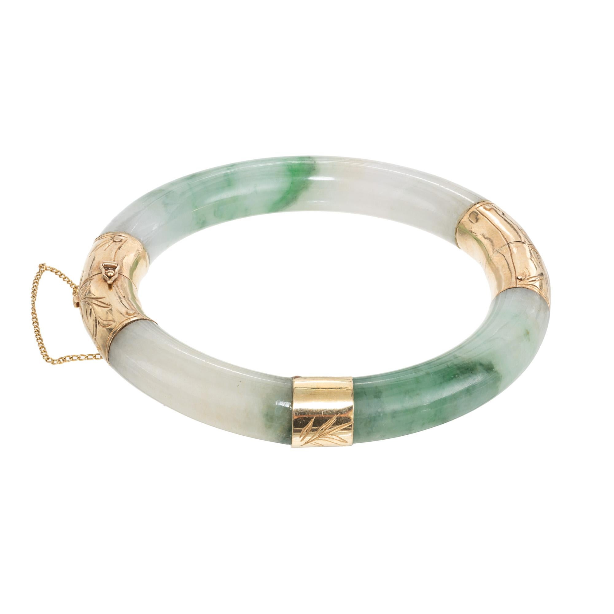 GIA Certified Jadeite Jade Yellow Gold Bangle Bracelet  For Sale 3
