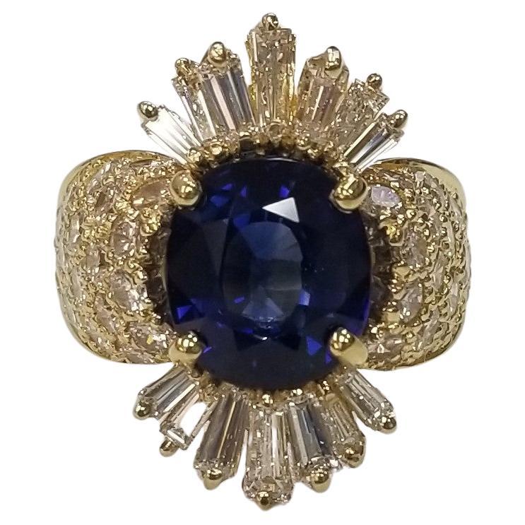 GIA Certified Lab Sapphire Oval Cut 4.70cts. 18k Yellow Gold and Diamond Ring 
