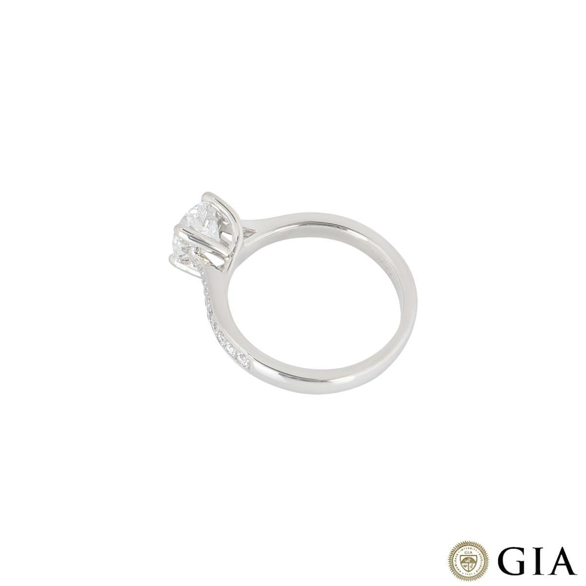 Taille ronde Bague de fiançailles solitaire en platine avec diamants Laings de 1,02 carat certifiés GIA en vente