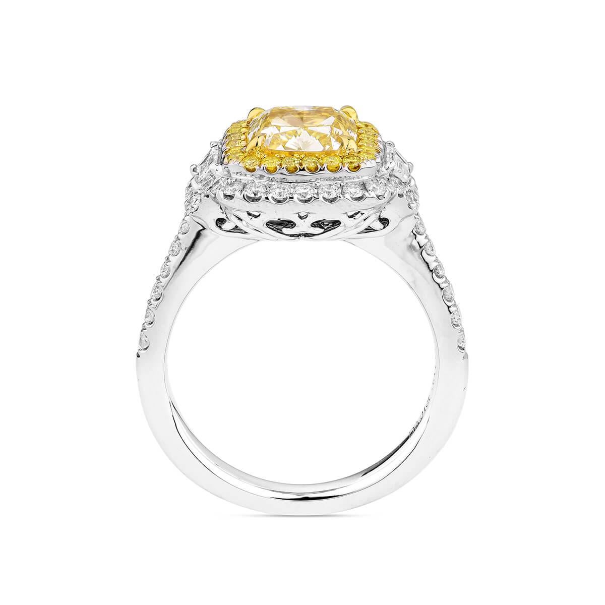 GIA Certified Light Yellow Diamond 18 Karat White Gold Engagement Wedding Ring In New Condition For Sale In London, GB