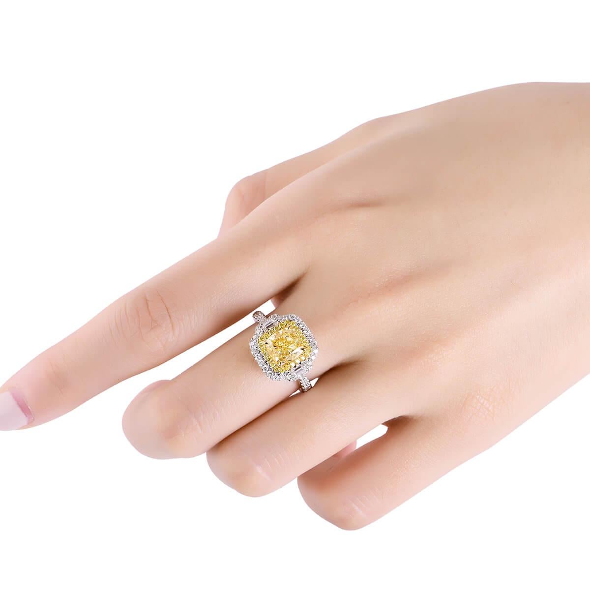 GIA Certified Light Yellow Diamond 18 Karat White Gold Engagement Wedding Ring For Sale 1