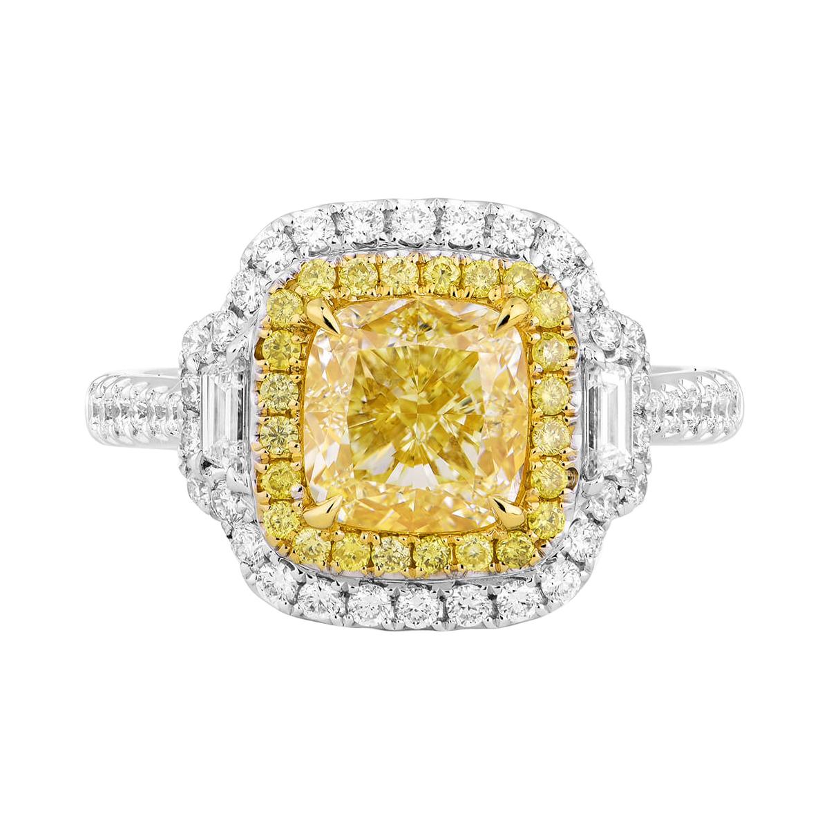GIA Certified Light Yellow Diamond 18 Karat White Gold Engagement Wedding Ring For Sale