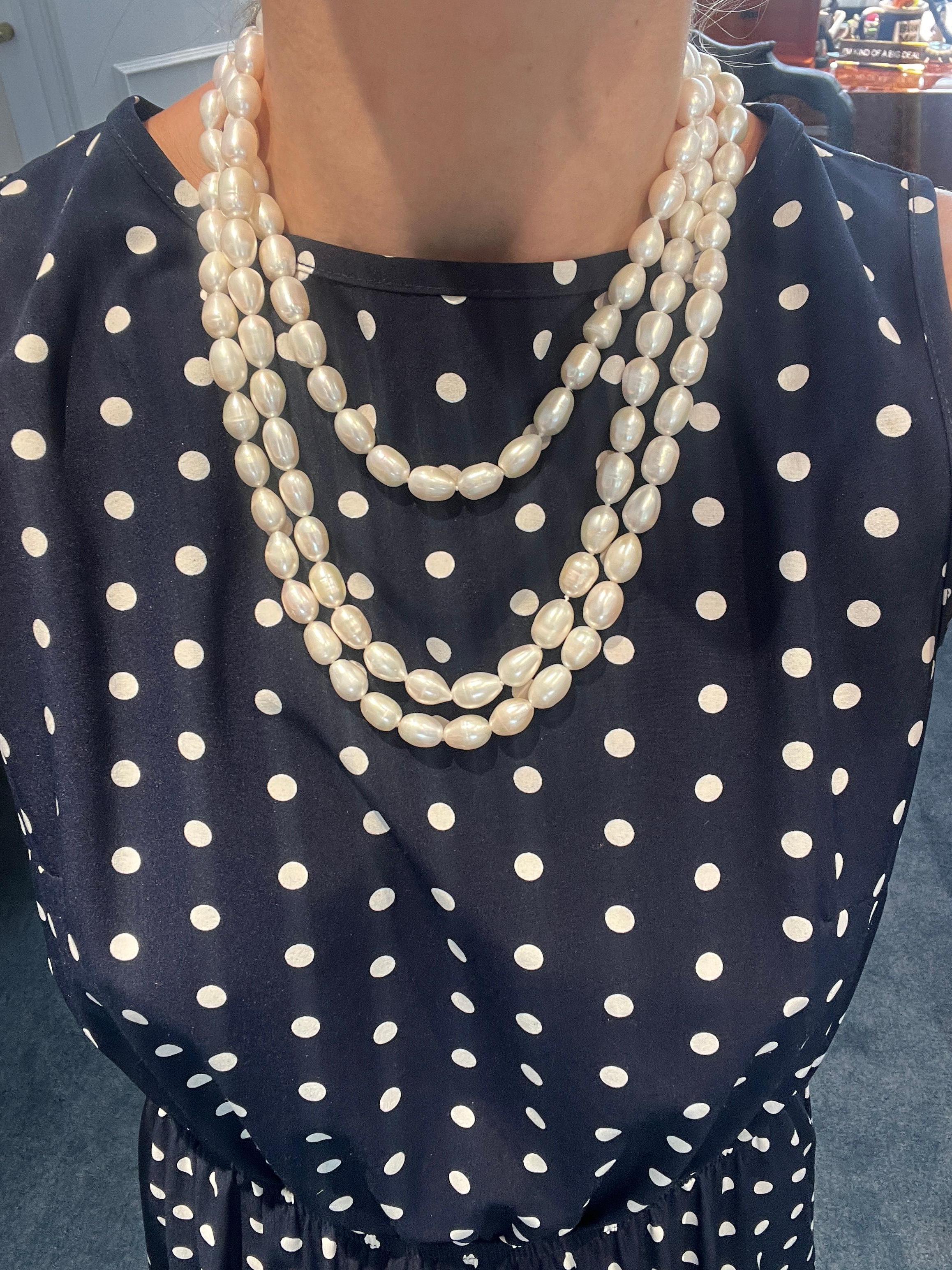 Oval Cut Natural Fresh Water Cultured Pearl Necklace For Sale