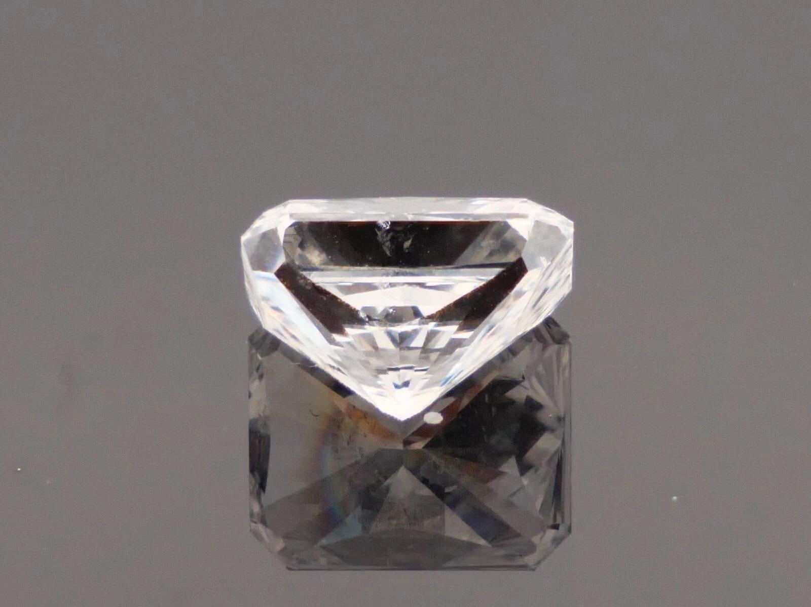 GIA Certified 3.74ct Cut-Cornered Rectangular Modified Brilliant Diamond E, SI2

Description:
This GIA-certified 3.74-carat natural diamond is a stunning cut-cornered rectangular modified brilliant cut, offering exceptional brilliance and fire.