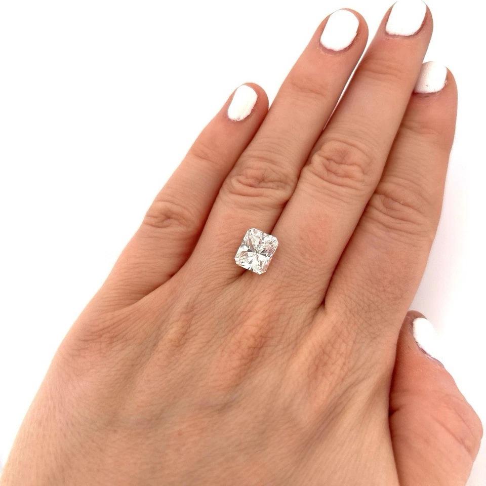 GIA Certified Loose 3.74ct Radiant Cut Natural Diamond E - SI2 en venta 1