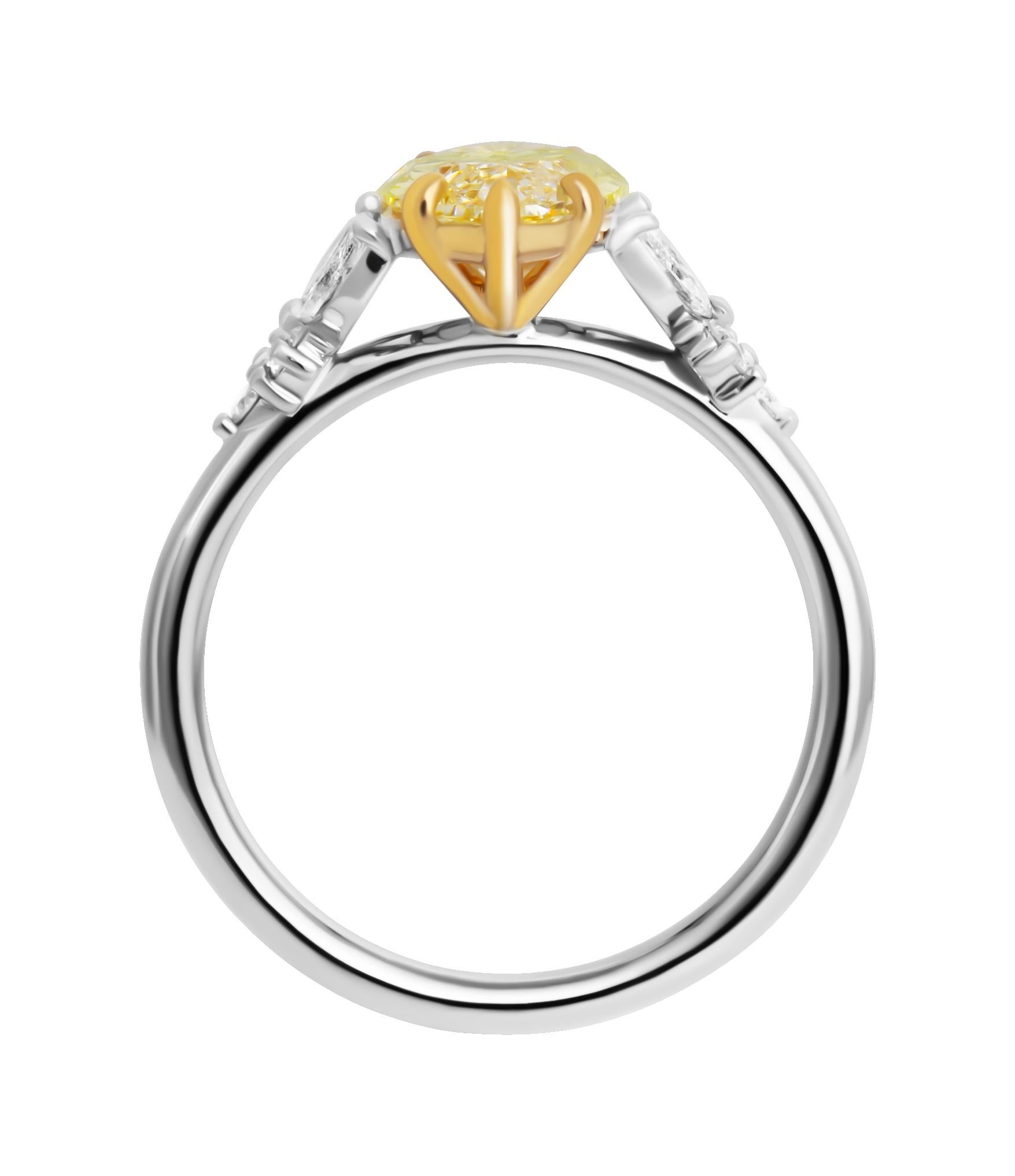 Modern GIA Certified Marquee Multi Side Stone Ring with 2.01ct Marquee For Sale