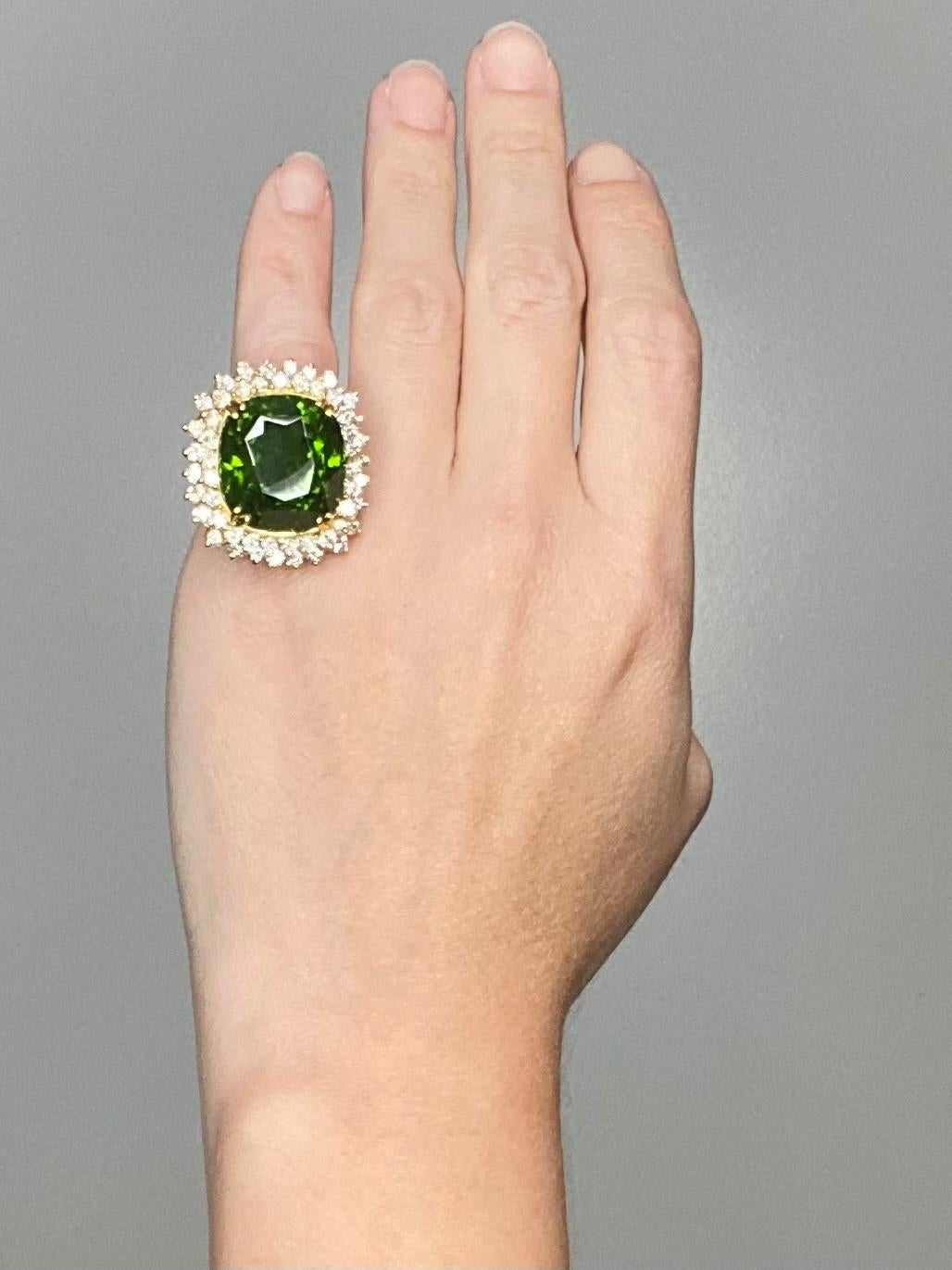 Gia Certified Massive Cocktail Ring In 18Kt With 67.79 Cts In Peridot & Diamonds For Sale 5