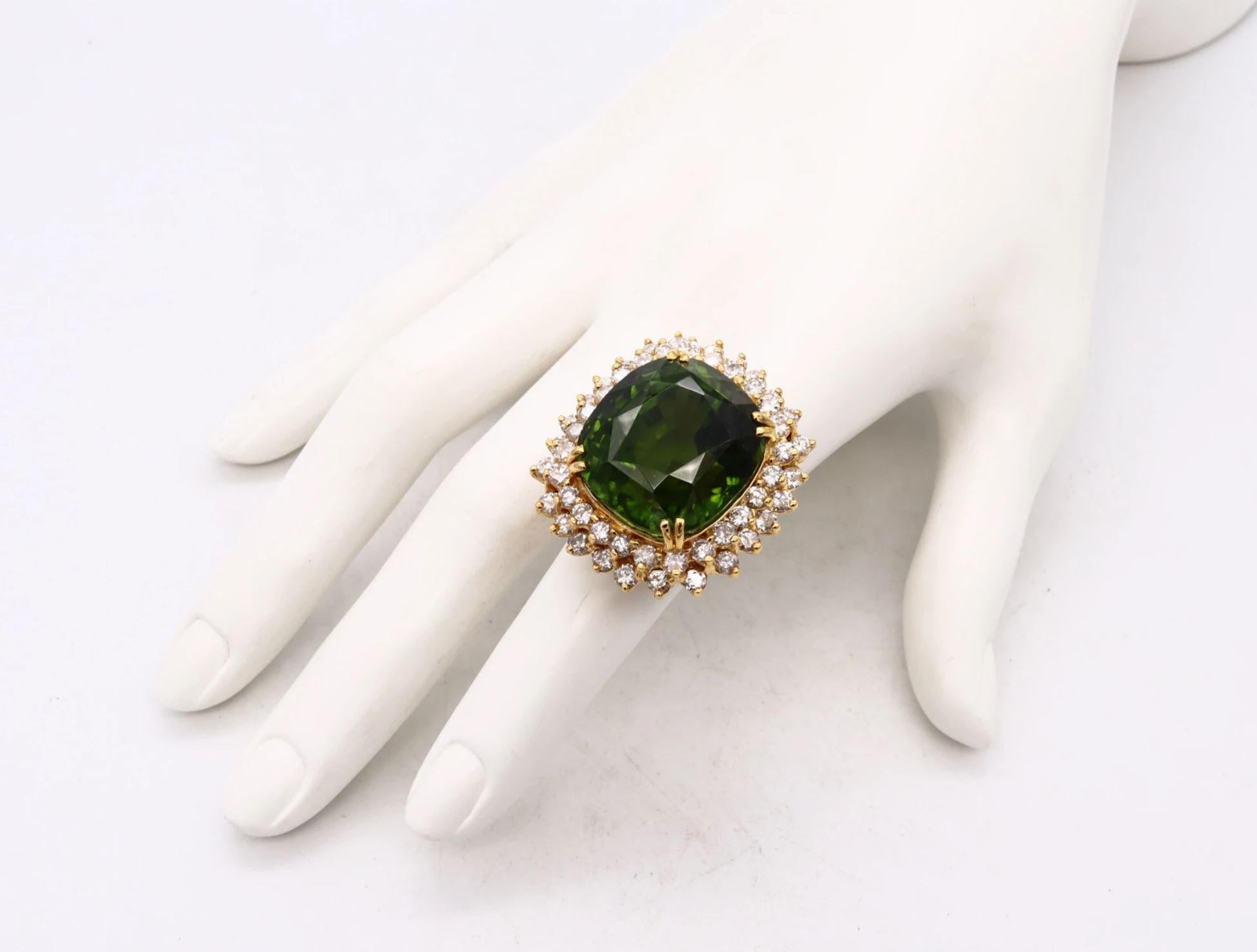 Gia Certified Massive Cocktail Ring In 18Kt With 67.79 Cts In Peridot & Diamonds For Sale 2