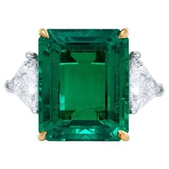 Anillo trapezoidal de esmeralda verde de 7,17 quilates con certificado GIA de aceite menor