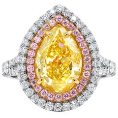 Anillo de diamantes multicolor y fantasía certificado por GIA