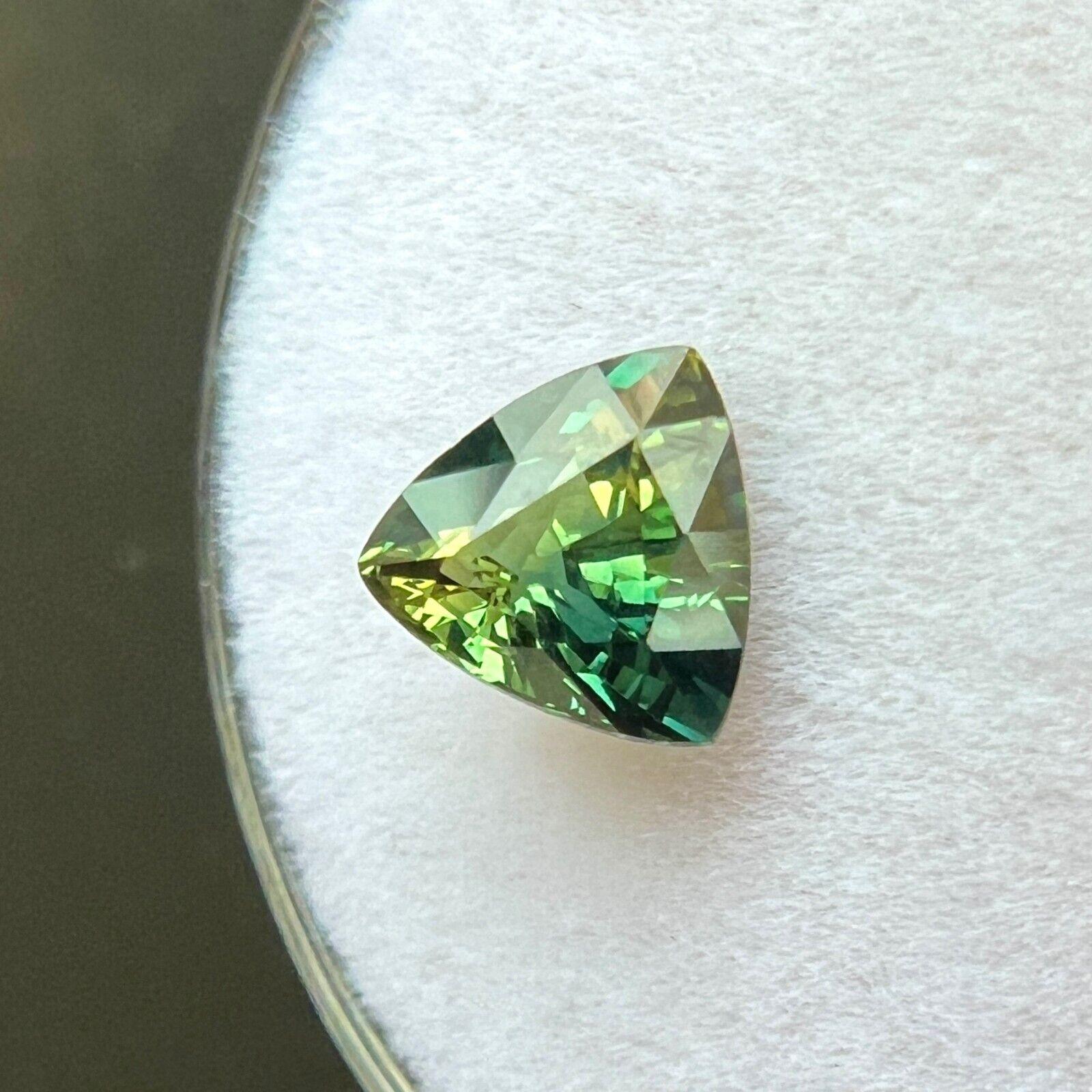 Femenino o masculino Gema Trillón Triángulo Azul Verde Zafiro Bicolor Certificado GIA Natural 1,02ct en venta