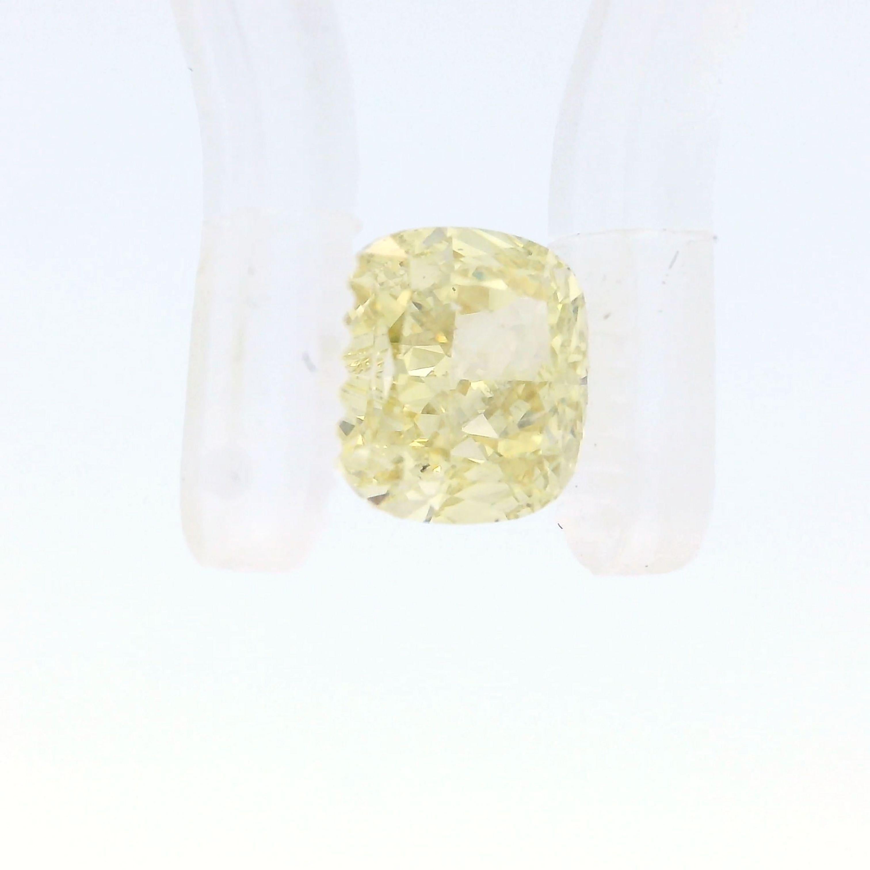 Taglio cuscino Diamante a cuscino giallo intenso Fancy SI2 certificato GIA da 1,20 carati naturali in vendita