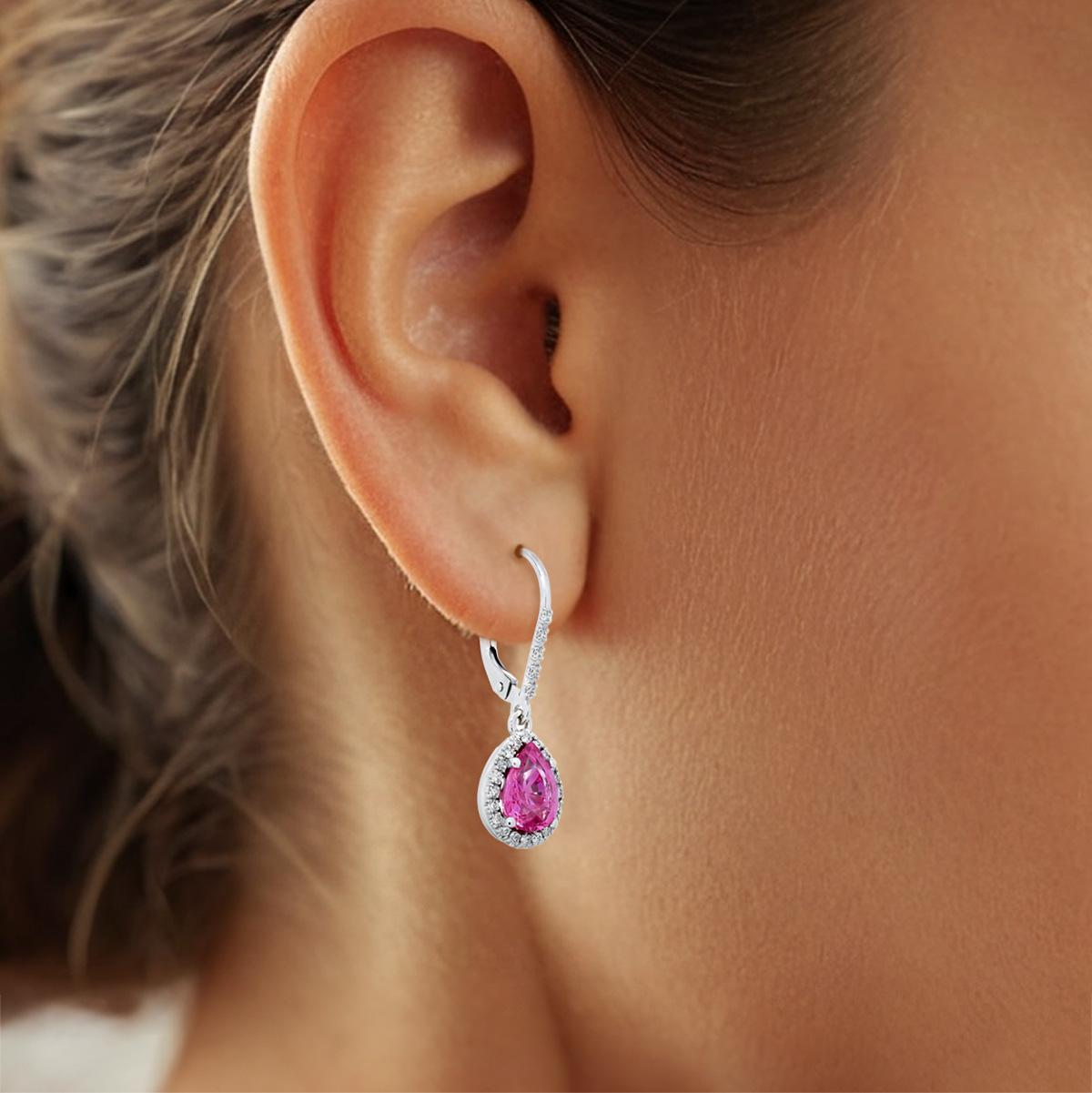Women's GIA Certified Natural 2.72 Carats Pink Sapphire Earring Diamonds set For Sale