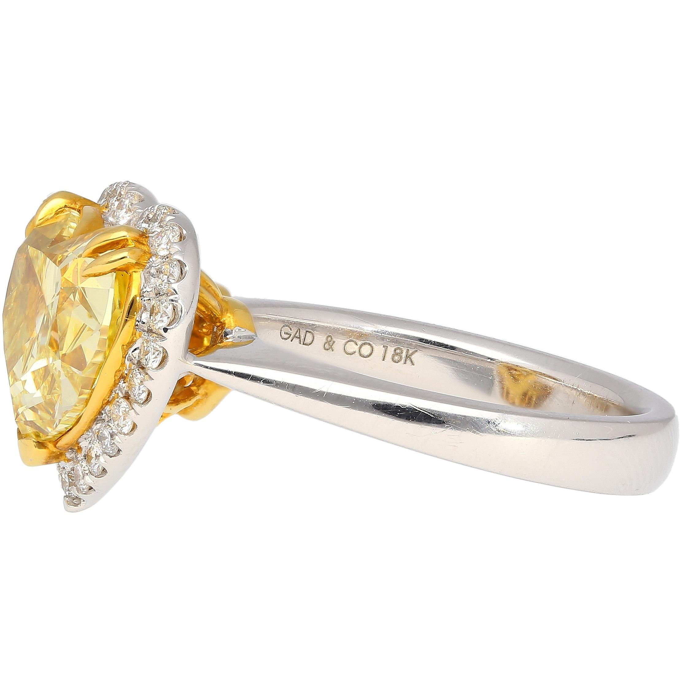 GIA Certified Natural 3.32 Carat Fancy Intense Yellow Heart Cut Diamond Ring In New Condition For Sale In Miami, FL
