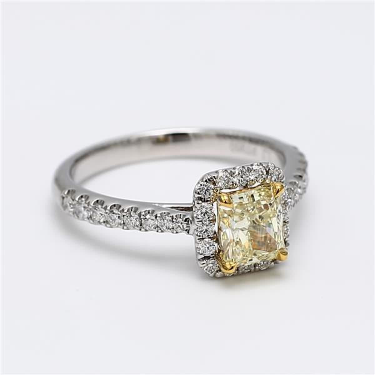 Bague plaquée en diamant jaune radiant et blanc de 1.33 carat poids total, certifiée GIA Pour femmes en vente