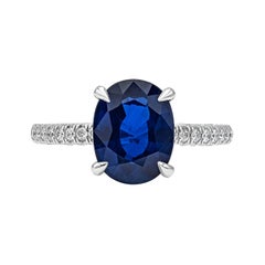 Anello di fidanzamento con zaffiro blu e diamanti taglio ovale certificato GIA da 3,84 carati