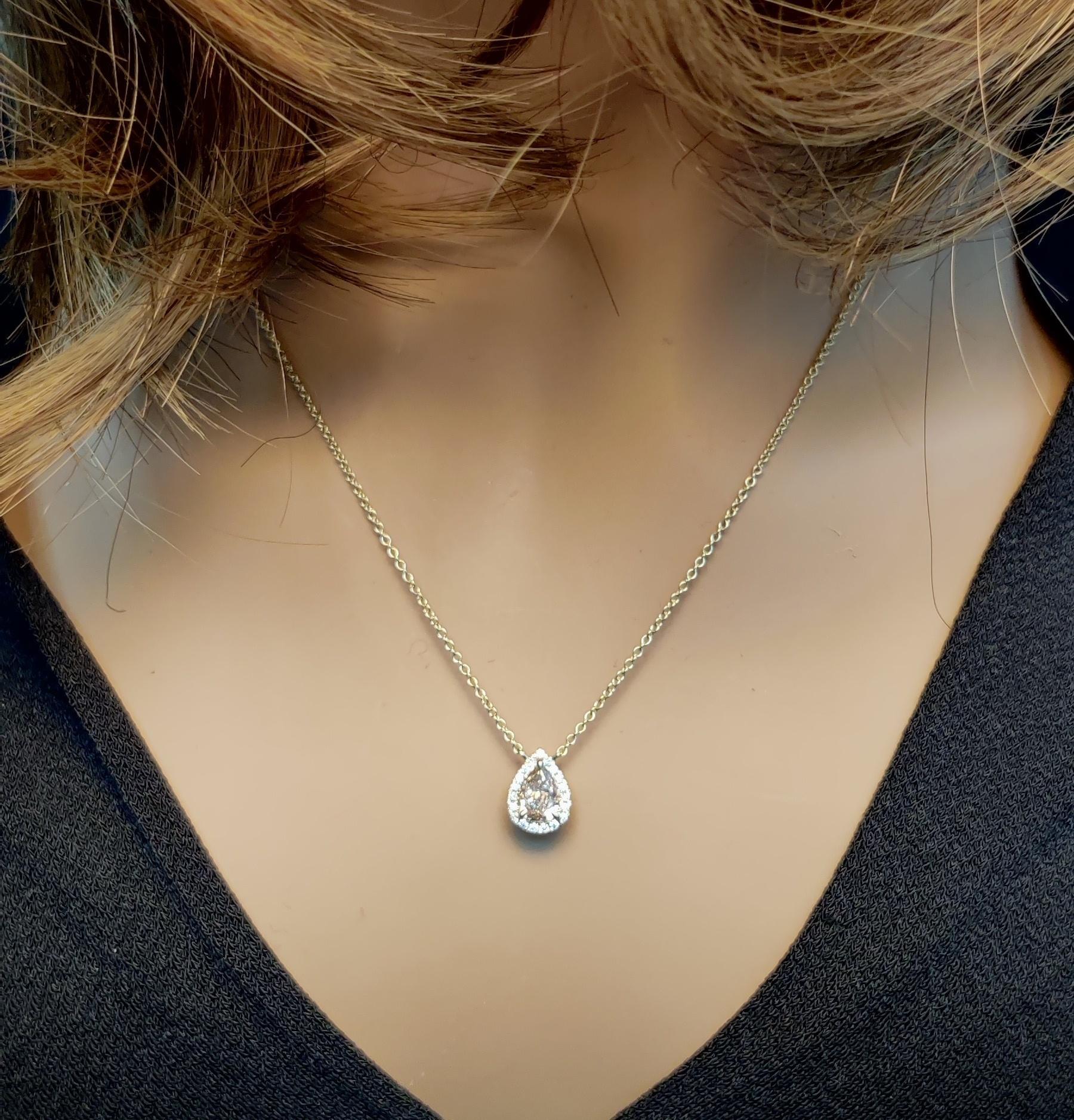 Collana in oro con diamante marrone perlato naturale certificato GIA da 0.71 carati TW In condizioni Nuovo in vendita a New York, NY