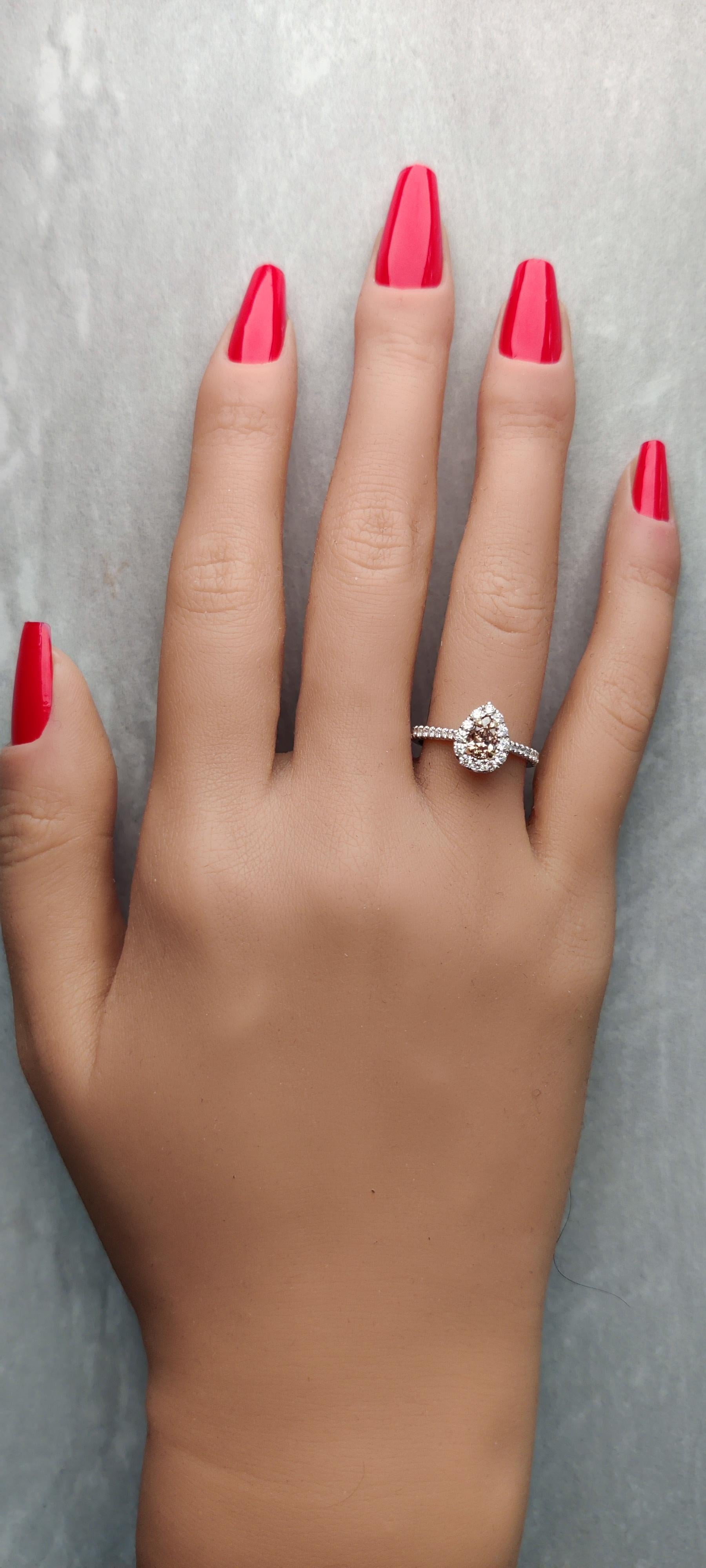 Anello da cocktail in oro con diamante marrone perlato certificato GIA da 0.89 carati TW In condizioni Nuovo in vendita a New York, NY