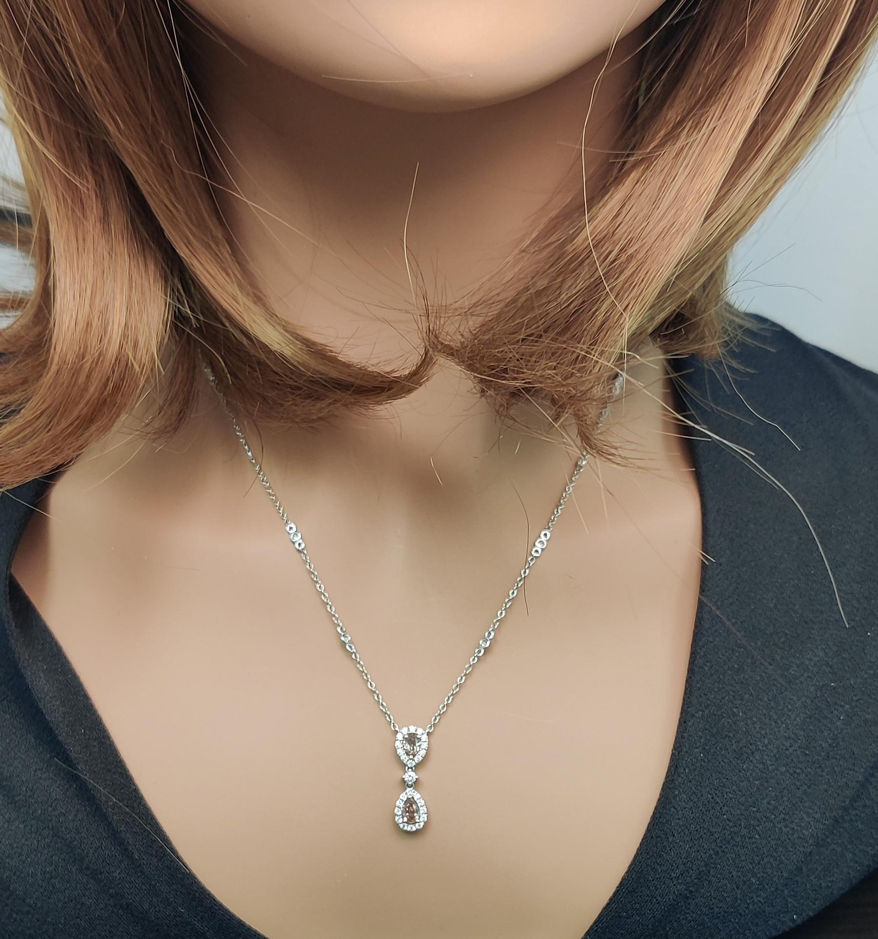 Collana in oro con diamante marrone perlato naturale certificato GIA da 1.08 carati TW In condizioni Nuovo in vendita a New York, NY