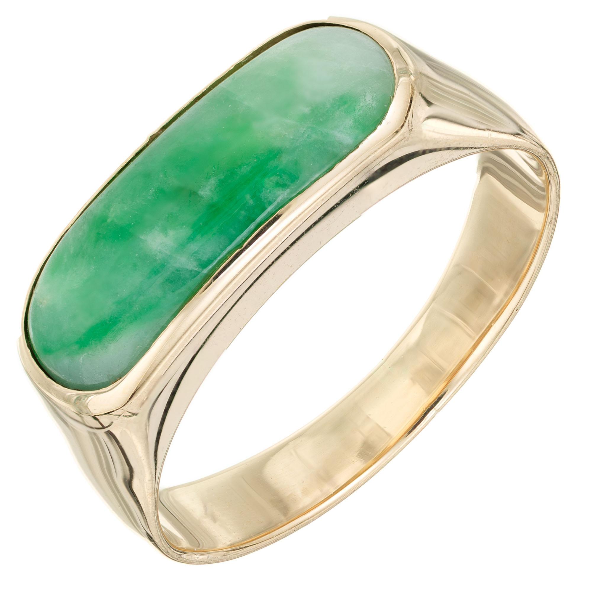GIA Certified Natural Certified Jadeite Jade Yellow Gold Saddle Ring For Sale