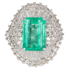 GIA Certified Natural Columbian Emerald and Diamond 18 Karat Gold Cocktail Ring
