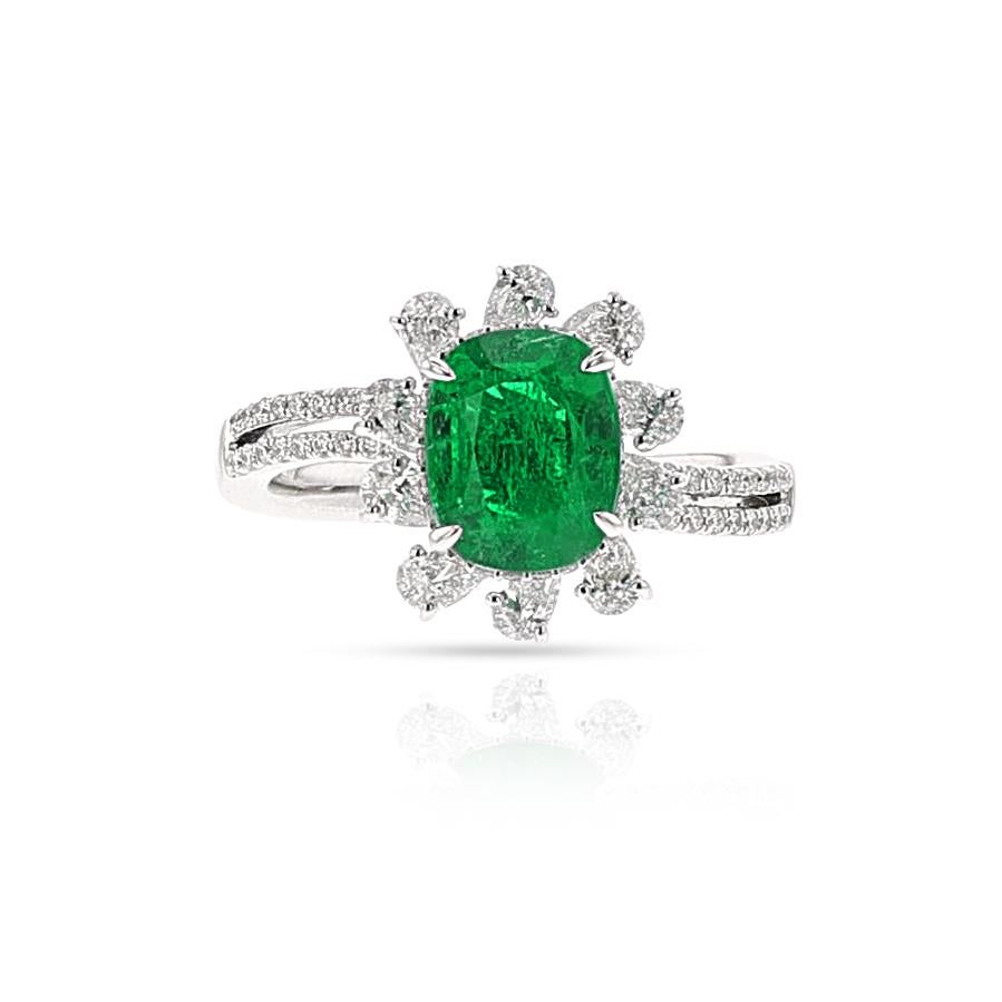 GIA Certified Natural Cushion-Cut Emerald and Diamond Ring, 18k In Excellent Condition For Sale In New York, NY