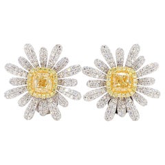 GIA Certified Natural Cushion Radiant Diamond 3.44 Carat TW Gold Stud Earrings (Boucles d
oreilles en or)