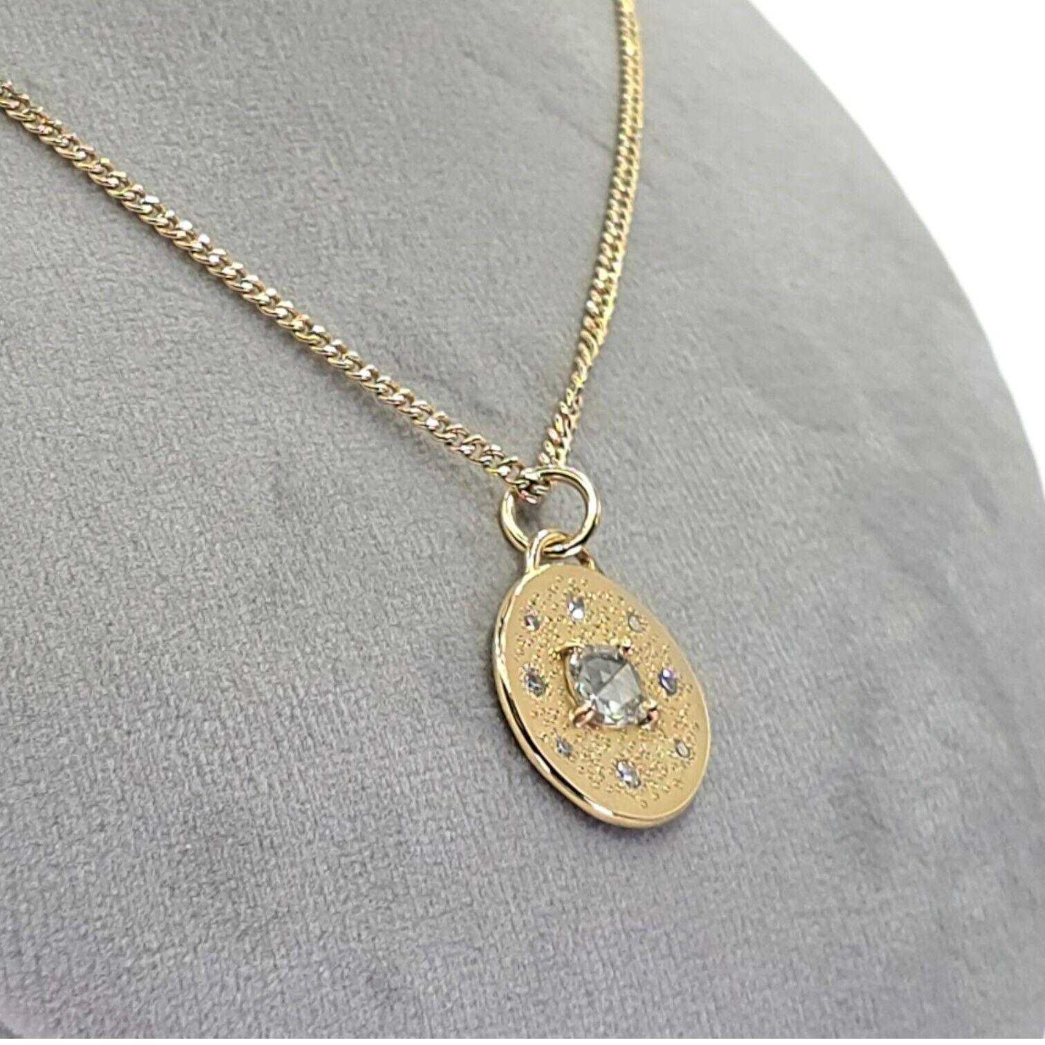 Colgante de oro amarillo de 14 quilates 585 con diamante natural certificado por GIA Corte cojín en venta